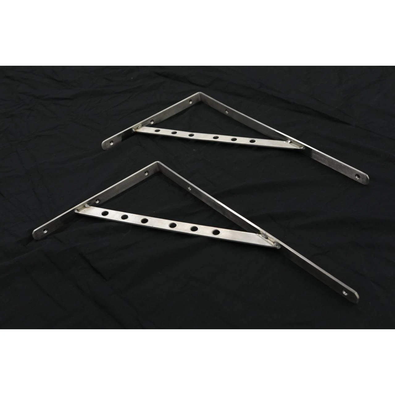 Home Course Wall Mounting Kit - 3 Brackets 1 Home Course Wall Mounting Kit - 3 Brackets